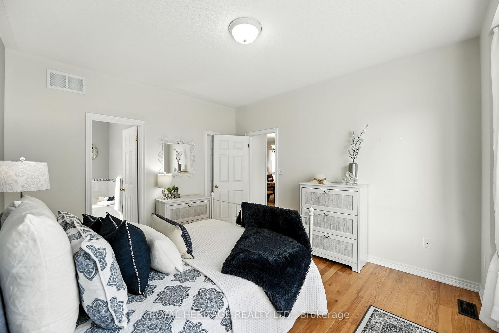 Photo 21 of 67 Albert Street, Clarington, Bowmanville — HOMEH