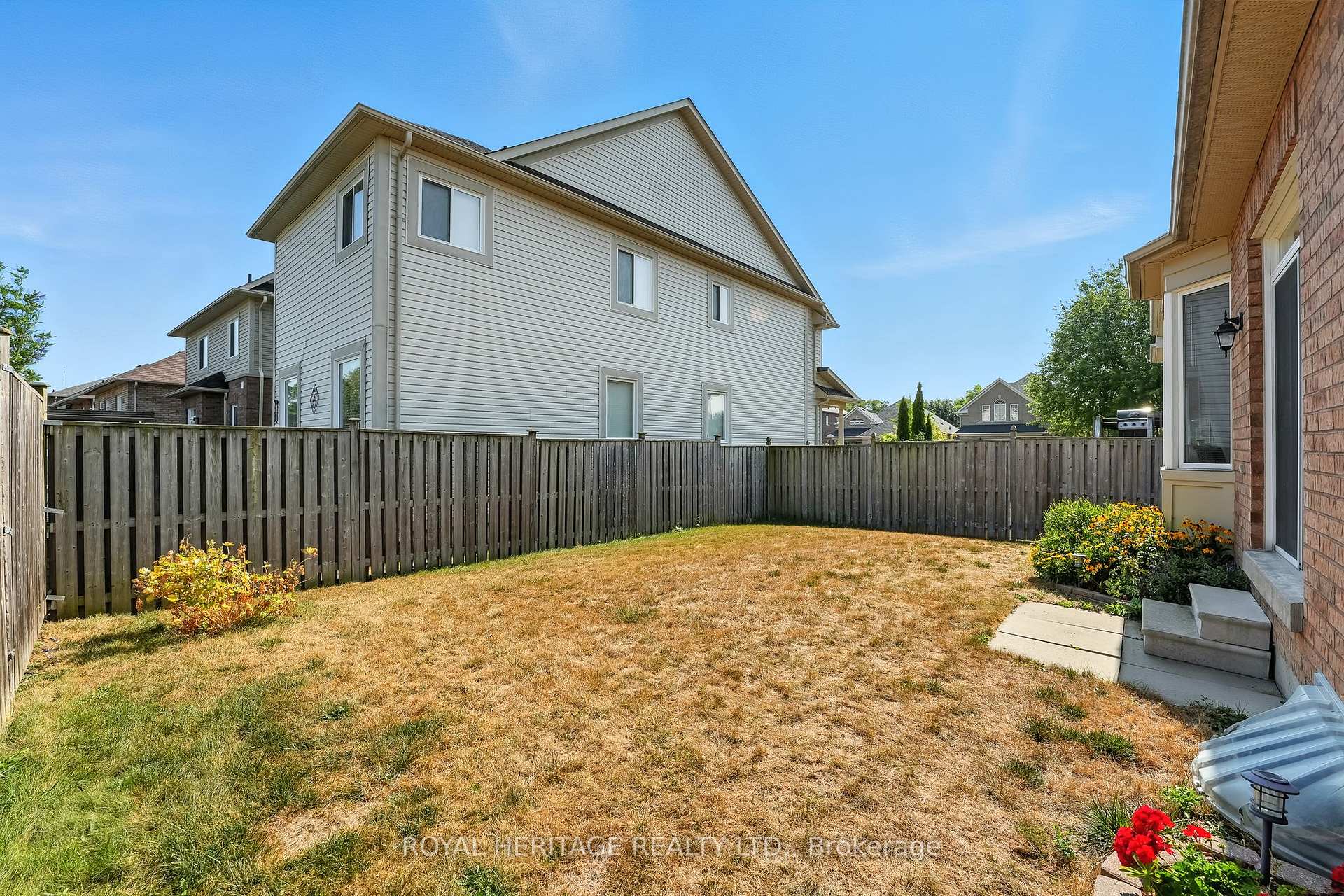 Photo 36 of 67 Albert Street, Clarington, Bowmanville — HOMEH