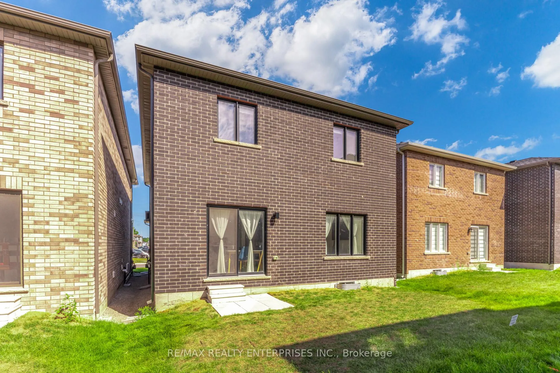 Photo 35 of 61 Wheatfield Road, Barrie, Rural Barrie Southeast — HOMEH