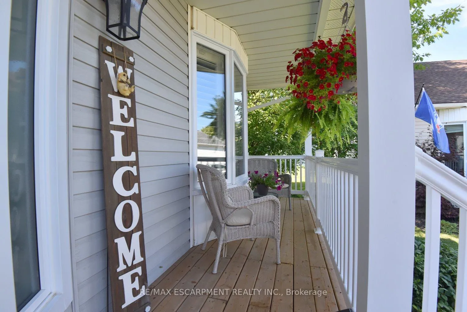 Photo 3 of 241 Silverbirch Boulevard, Hamilton, Mount Hope — HOMEH