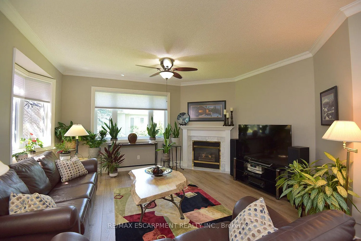 Photo 10 of 241 Silverbirch Boulevard, Hamilton, Mount Hope — HOMEH