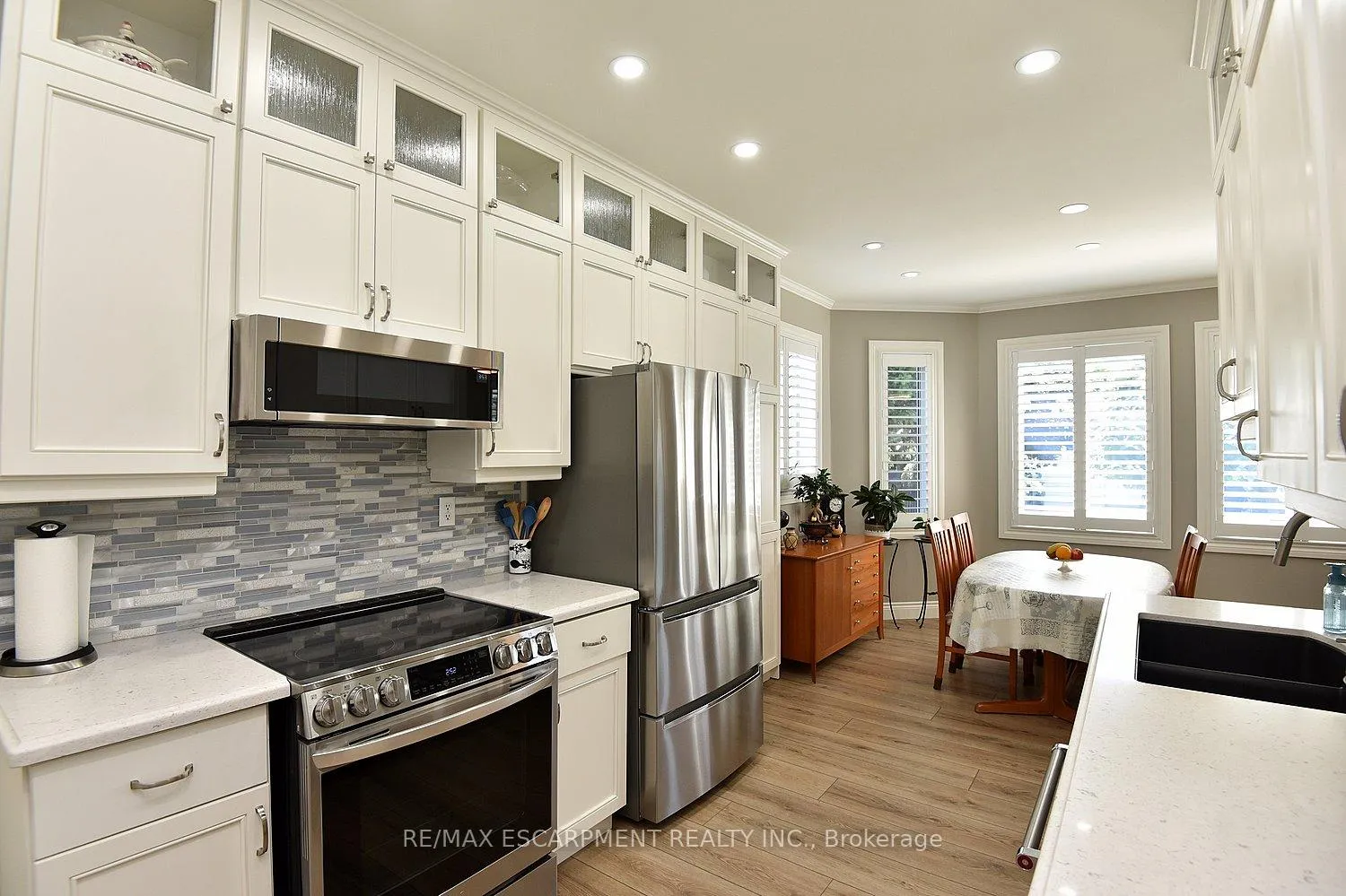 Photo 18 of 241 Silverbirch Boulevard, Hamilton, Mount Hope — HOMEH