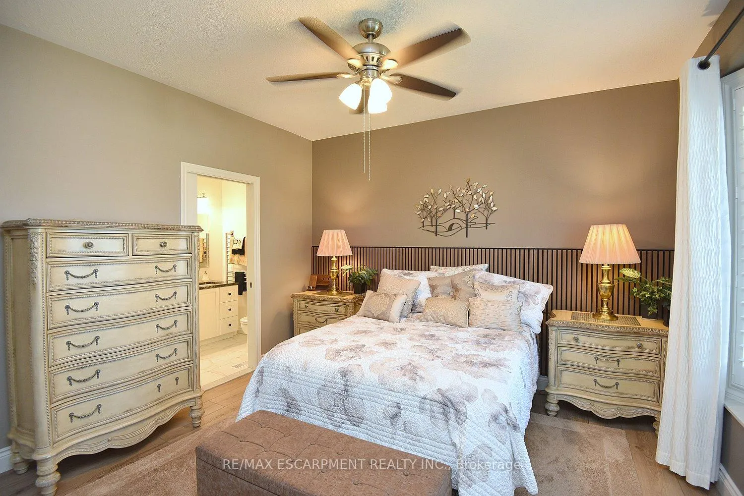 Photo 23 of 241 Silverbirch Boulevard, Hamilton, Mount Hope — HOMEH