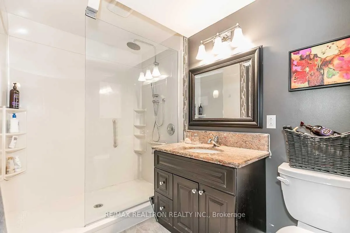 Photo 12 of Unit Unit A, 24 Kennedy Street, Aurora, Aurora Village — HOMEH