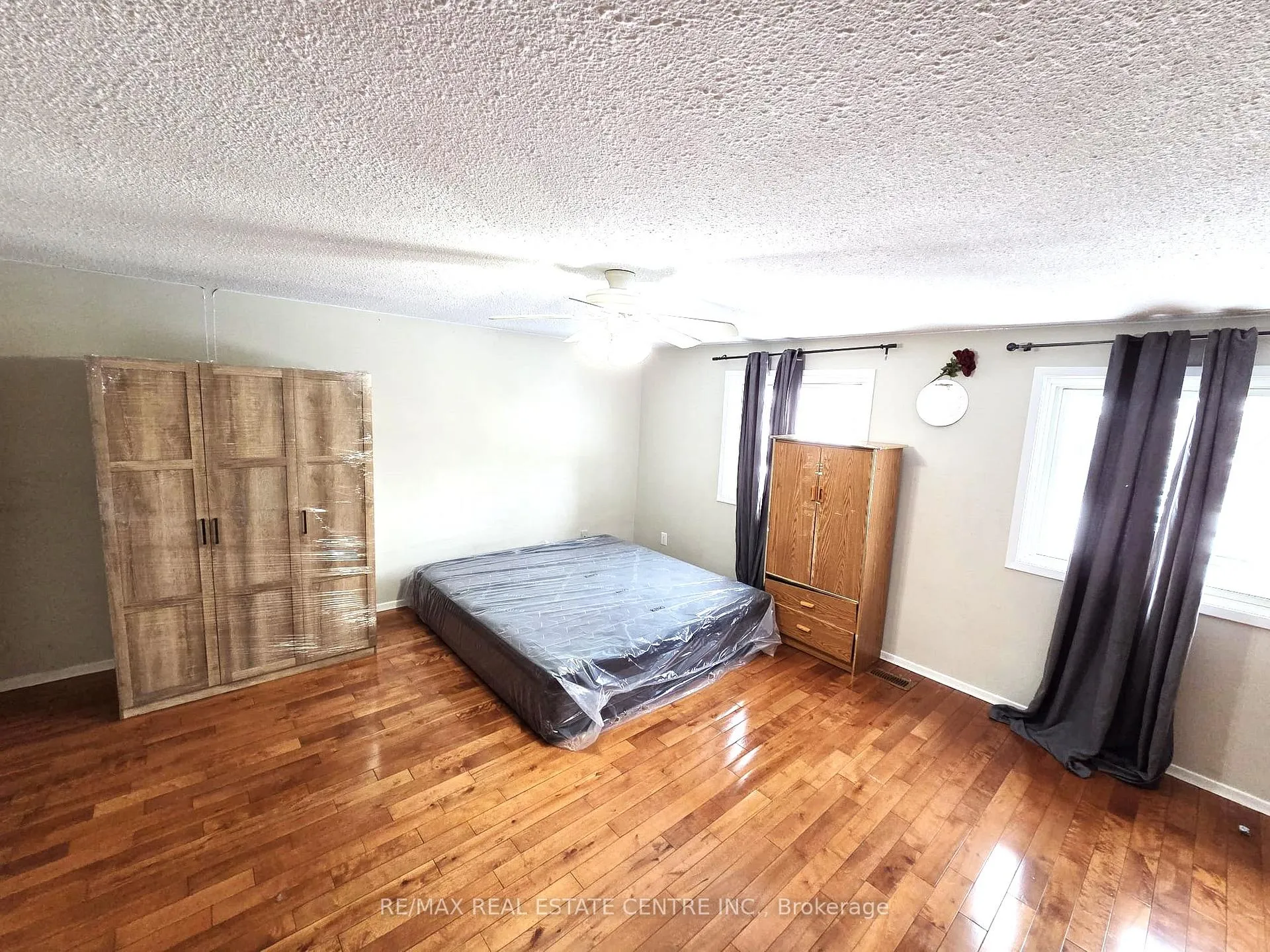 Photo 14 of 38 Abelard Avenue, Brampton, Fletcher's West — HOMEH
