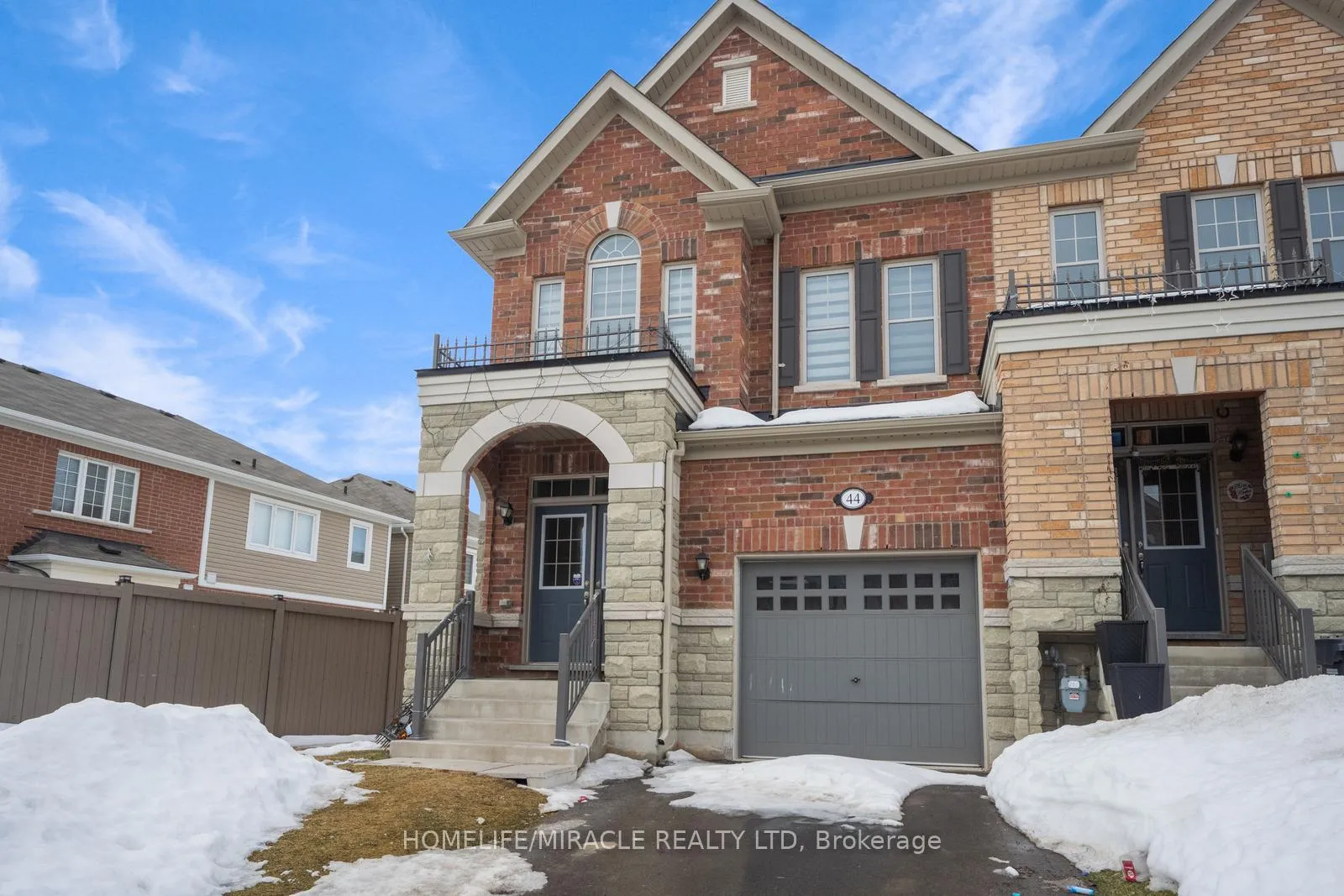 Photo 2 of 44 Matterhorn Road, Brampton, Northwest Brampton — HOMEH