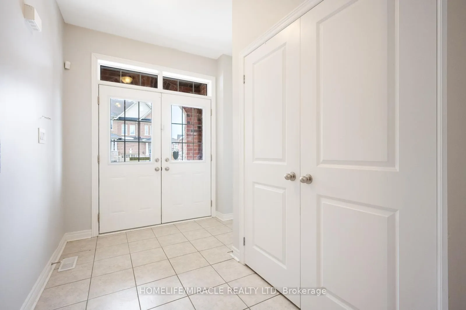 Photo 6 of 44 Matterhorn Road, Brampton, Northwest Brampton — HOMEH