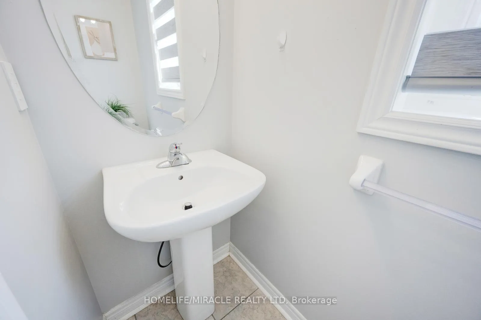 Photo 21 of 44 Matterhorn Road, Brampton, Northwest Brampton — HOMEH