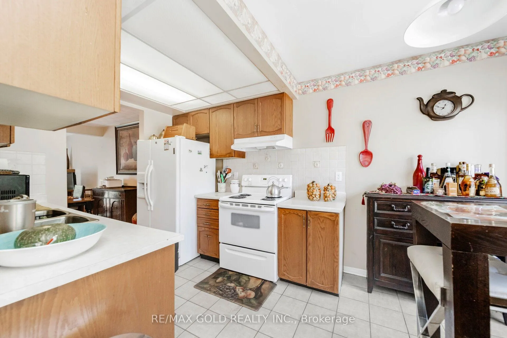 Photo 8 of Unit 8, 494 Barton Street, Hamilton, Stoney Creek — HOMEH