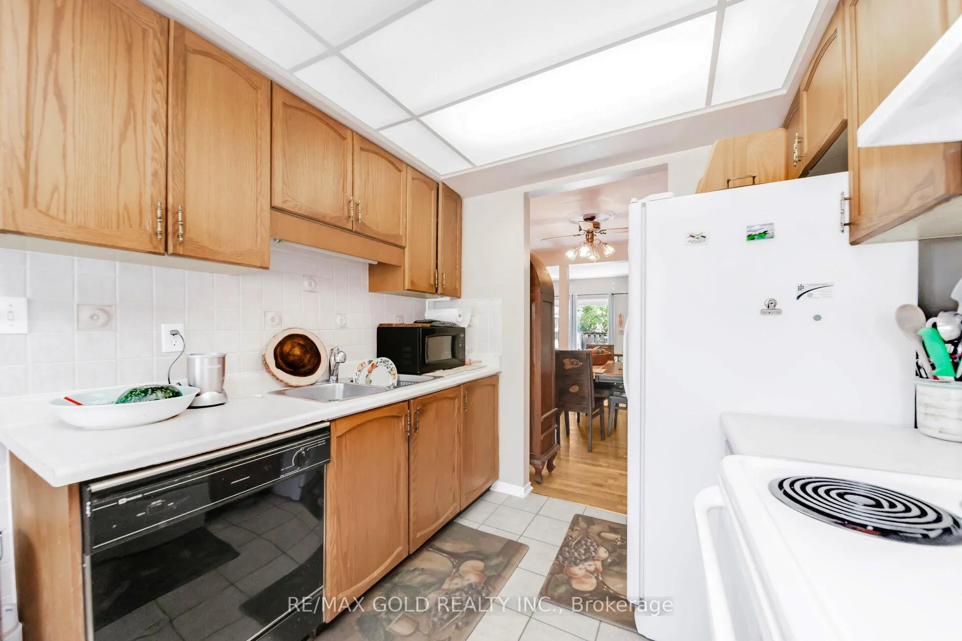 Photo 11 of Unit 8, 494 Barton Street, Hamilton, Stoney Creek — HOMEH