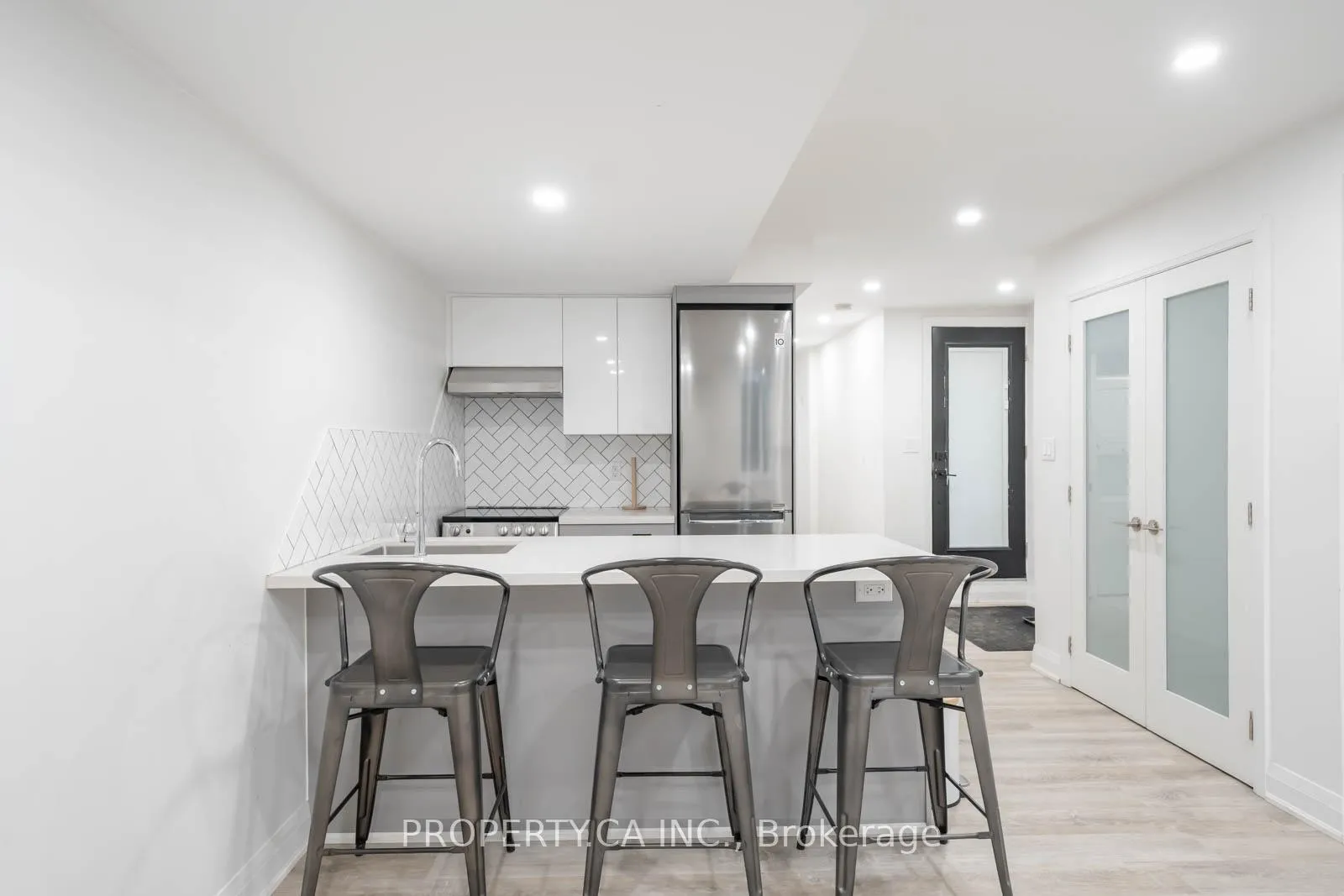 Photo 3 of Unit Lower, 157 Dovercourt Road, Toronto, Little Portugal — HOMEH