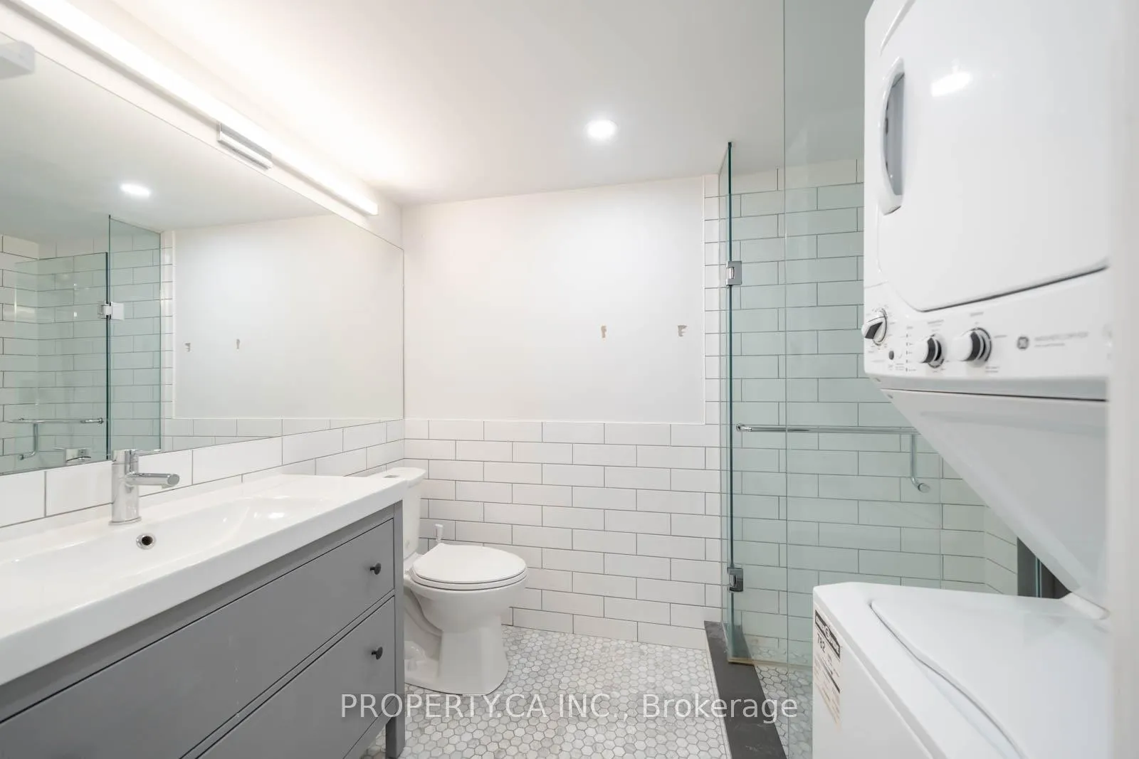 Photo 7 of Unit Lower, 157 Dovercourt Road, Toronto, Little Portugal — HOMEH