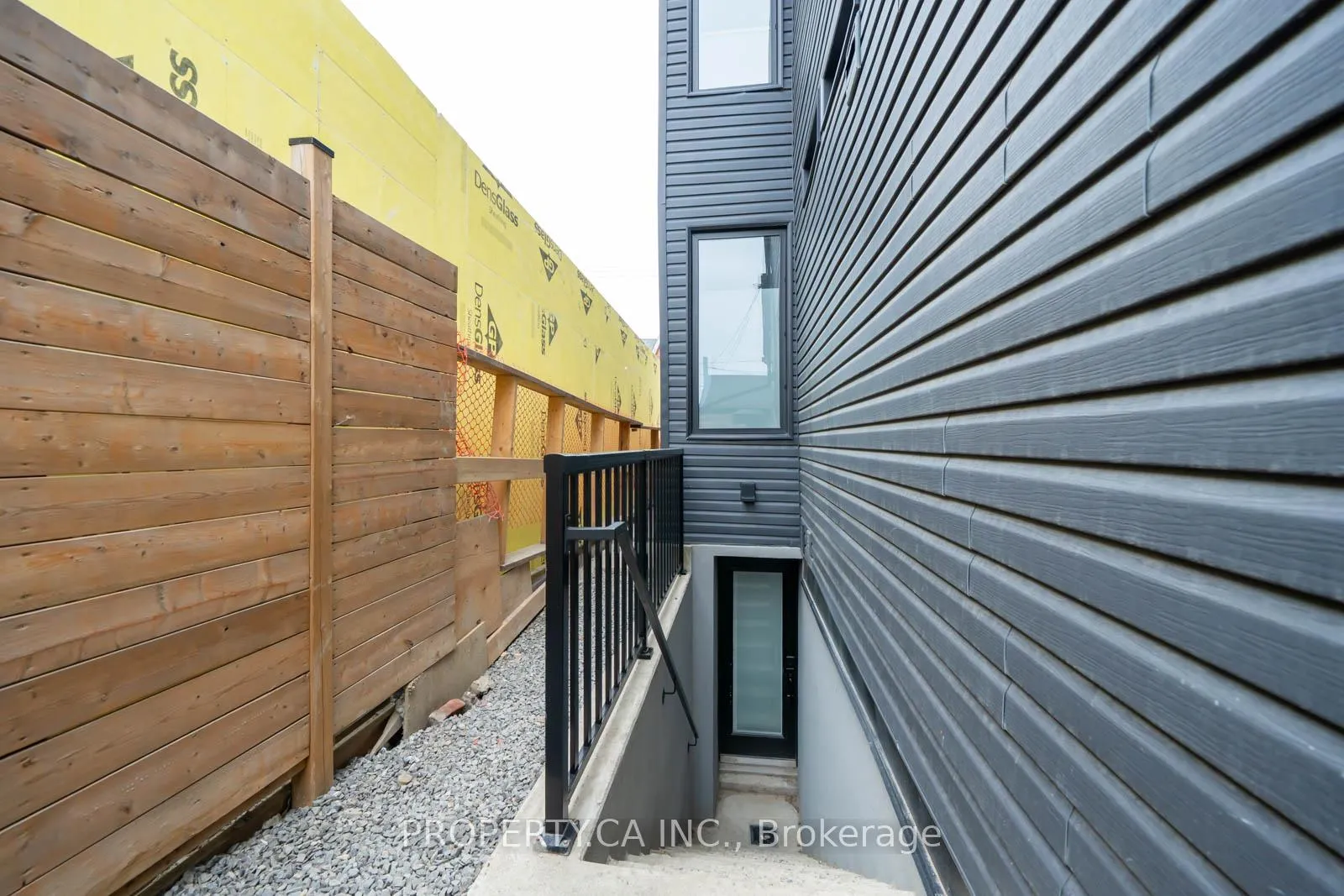 Photo 10 of Unit Lower, 157 Dovercourt Road, Toronto, Little Portugal — HOMEH