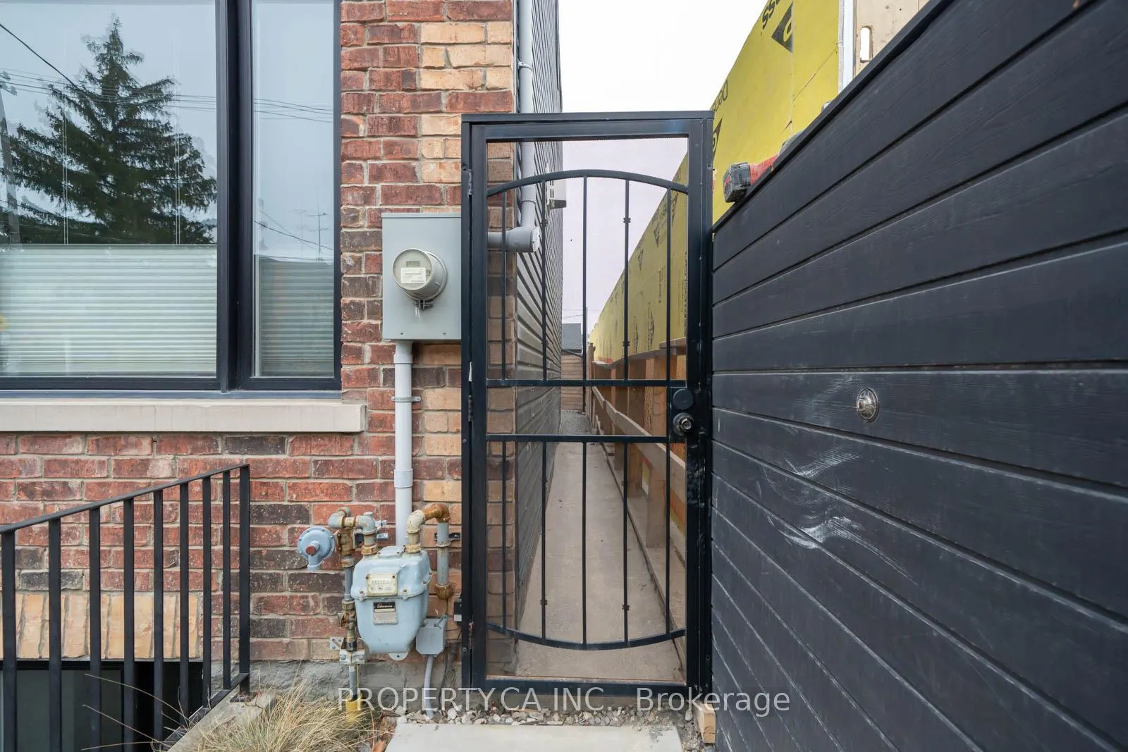 Photo 11 of Unit Lower, 157 Dovercourt Road, Toronto, Little Portugal — HOMEH