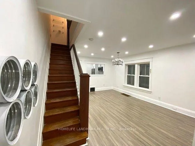 Photo 2 of 16 Forman Avenue, Toronto, Mount Pleasant East — HOMEH