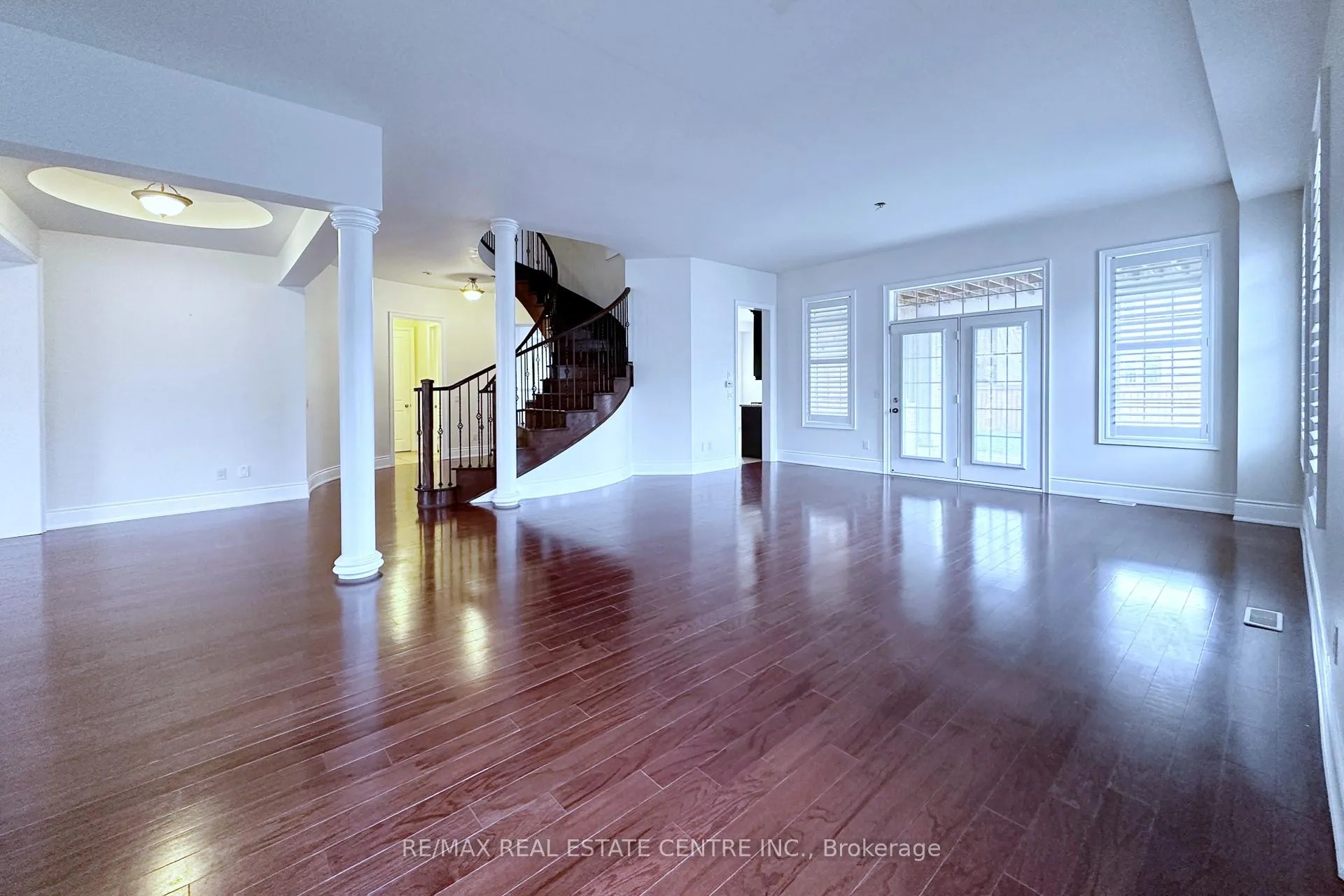 Photo 6 of 18 Solstice Street, Brampton, Bram East — HOMEH