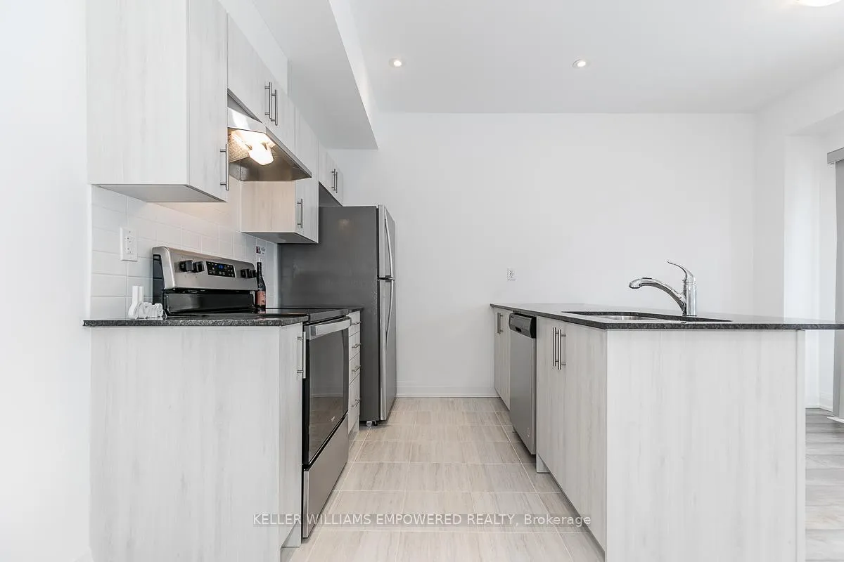 Photo 7 of 155 Gateland Drive, Barrie, Painswick South — HOMEH