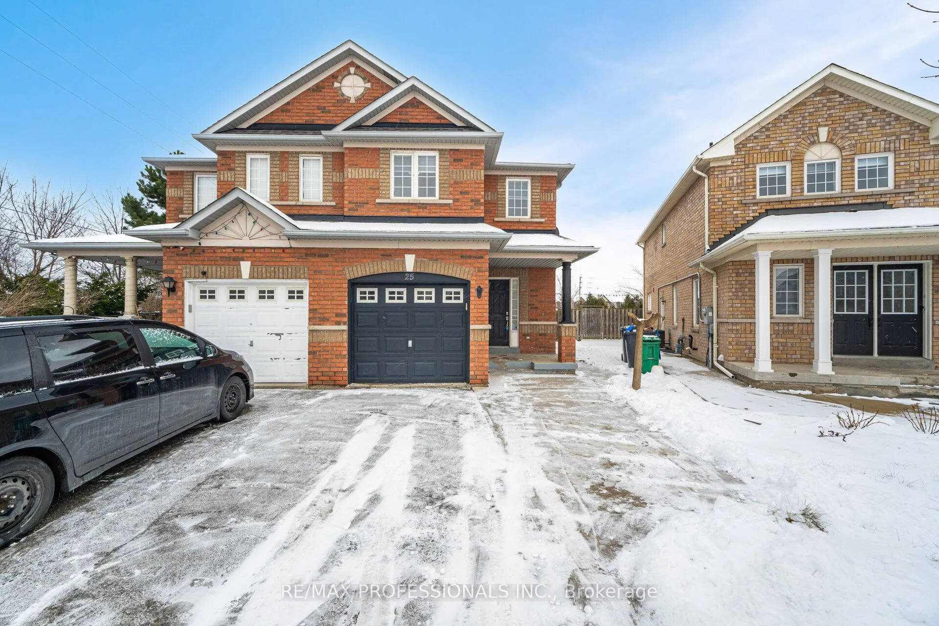 Photo 2 of Unit BSMT, 25 Cosenza Court, Brampton, Bram East — HOMEH