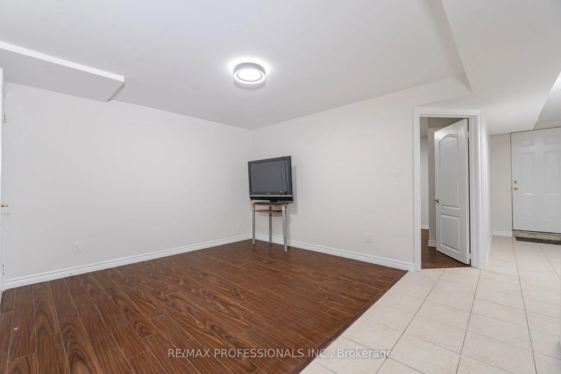 Photo 6 of Unit BSMT, 25 Cosenza Court, Brampton, Bram East — HOMEH