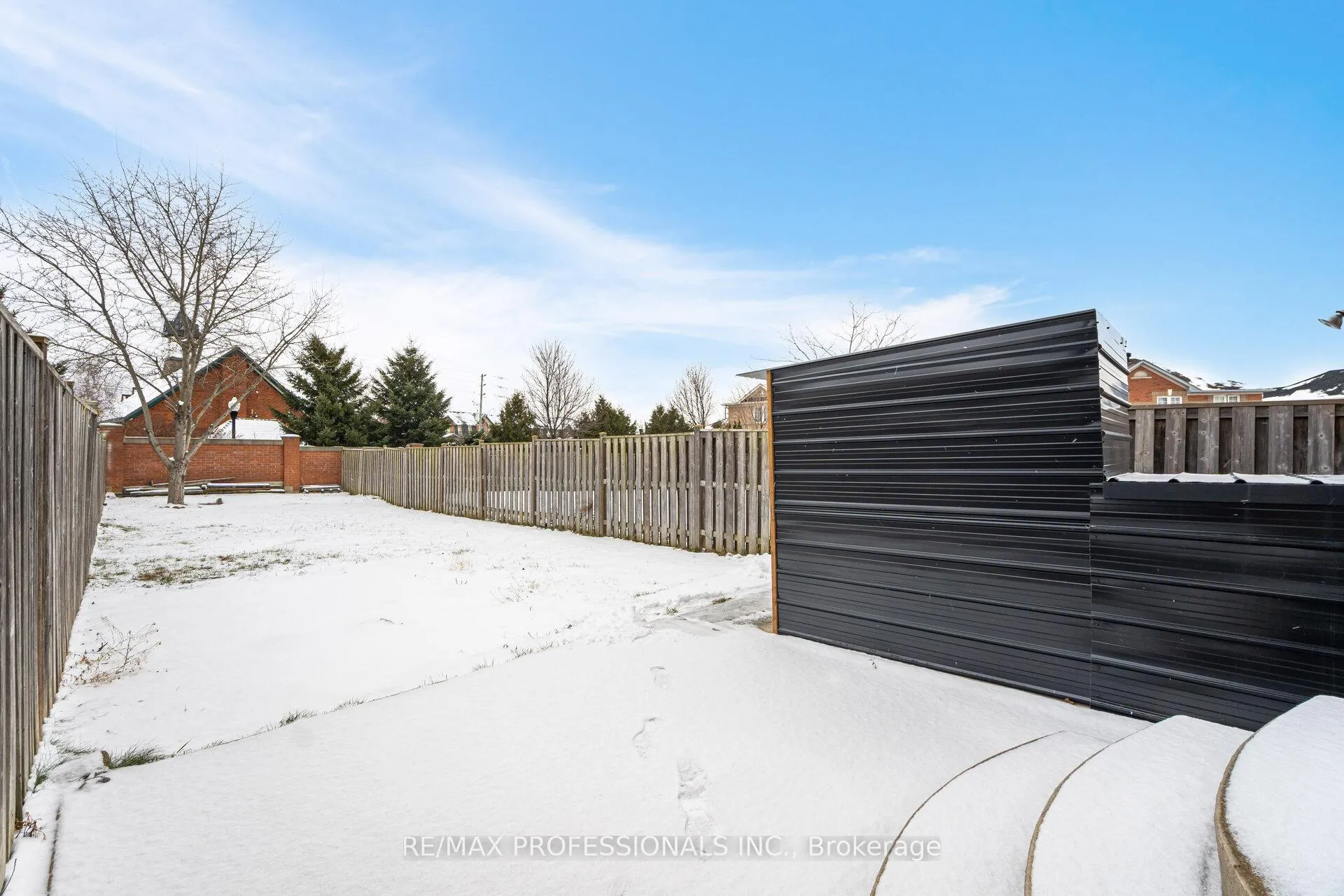 Photo 12 of Unit BSMT, 25 Cosenza Court, Brampton, Bram East — HOMEH