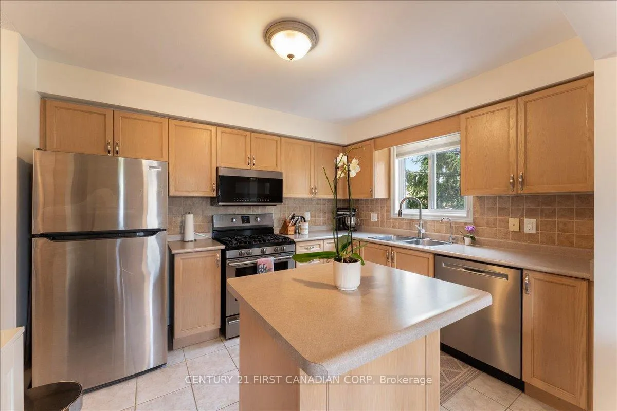 Photo 10 of Unit 1, 40 Braemar Avenue, Haldimand — HOMEH
