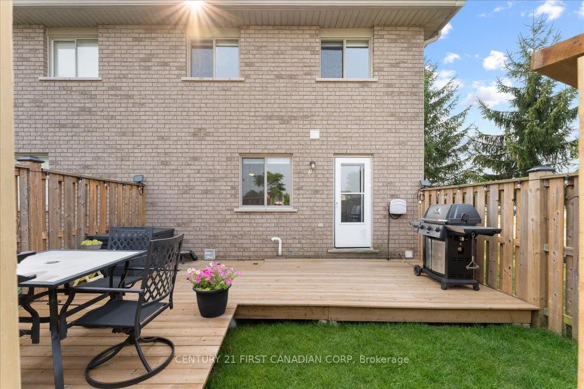 Photo 40 of Unit 1, 40 Braemar Avenue, Haldimand — HOMEH