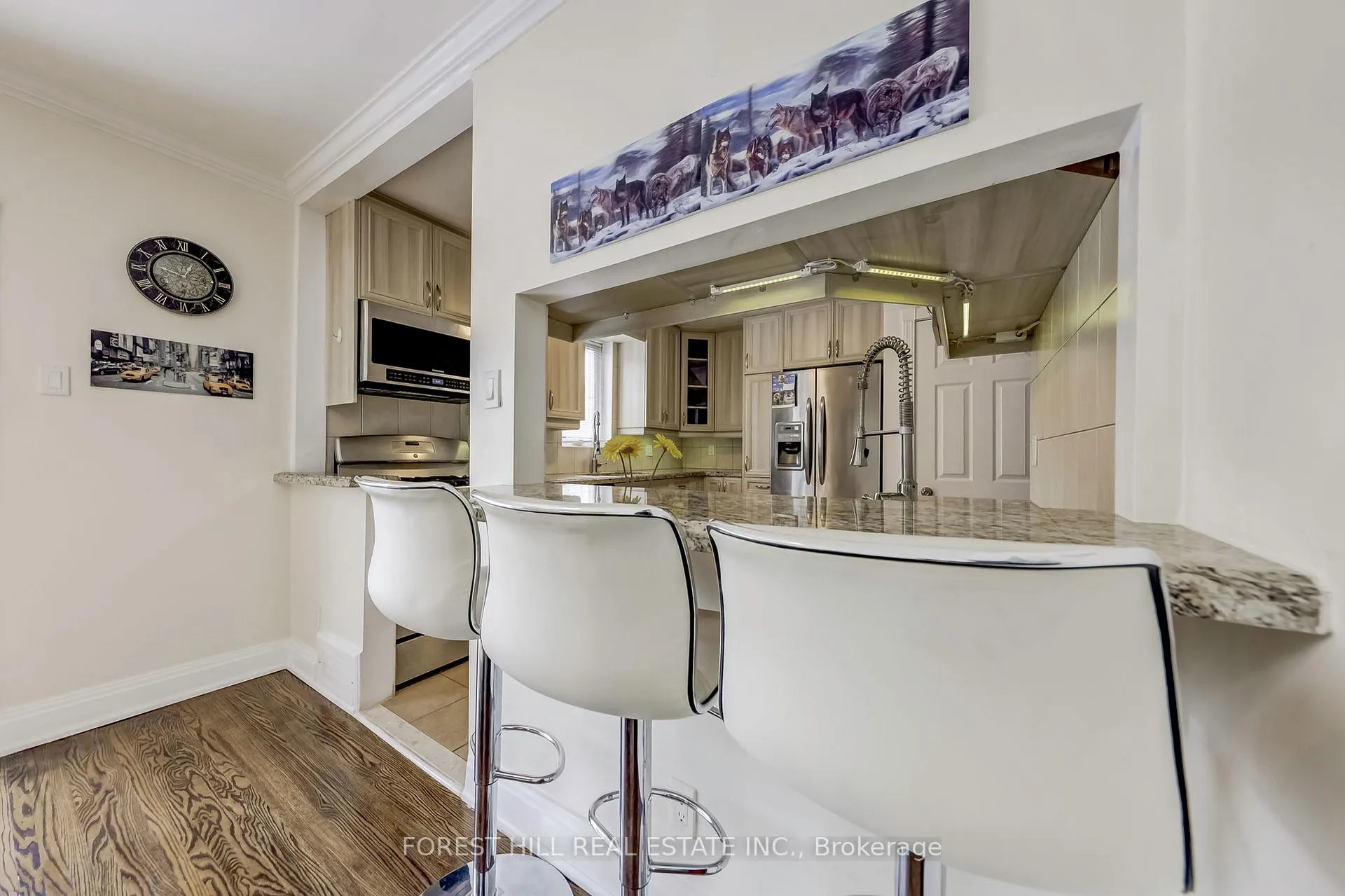 Photo 14 of 101 Brookview Drive, Toronto, Englemount-Lawrence — HOMEH
