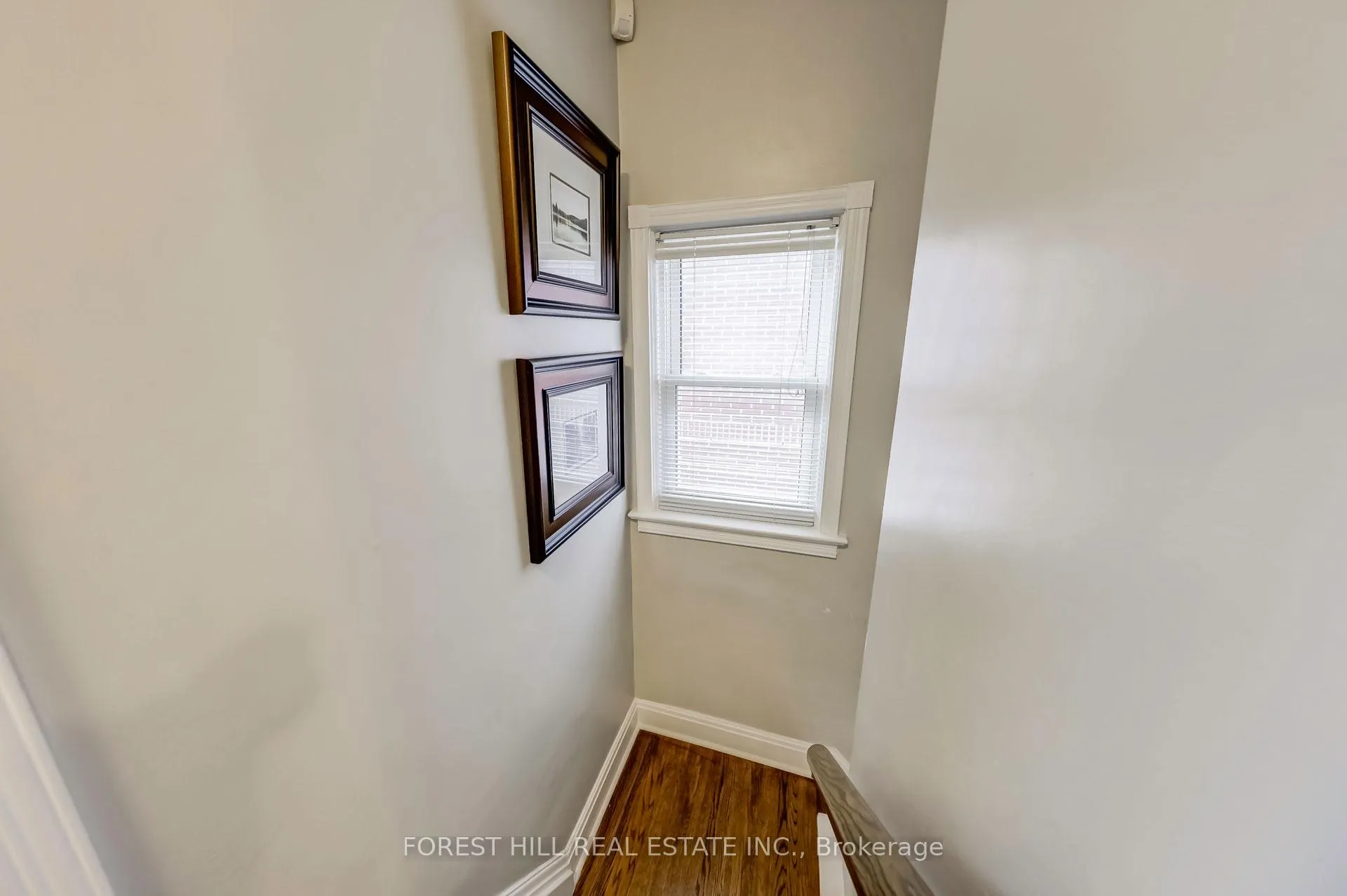 Photo 17 of 101 Brookview Drive, Toronto, Englemount-Lawrence — HOMEH