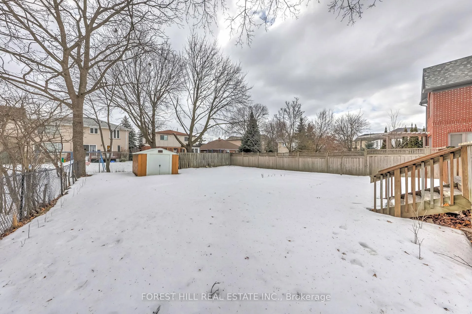 Photo 32 of 101 Brookview Drive, Toronto, Englemount-Lawrence — HOMEH