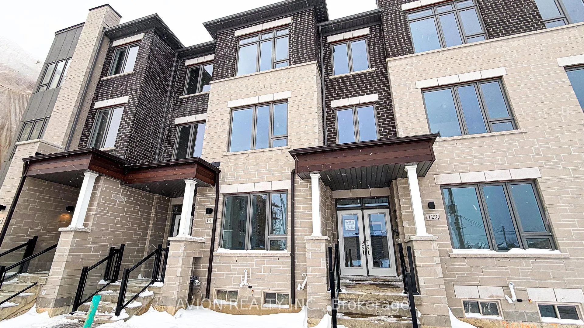 Photo 1 of 131 Vine Cliff Boulevard, Markham, Victoria Manor-Jennings Gate — HOMEH