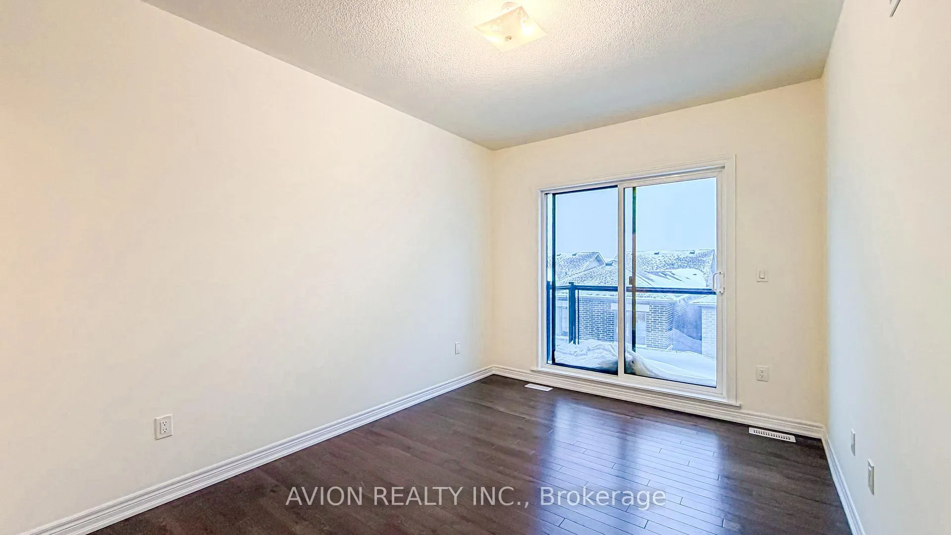 Photo 21 of 131 Vine Cliff Boulevard, Markham, Victoria Manor-Jennings Gate — HOMEH