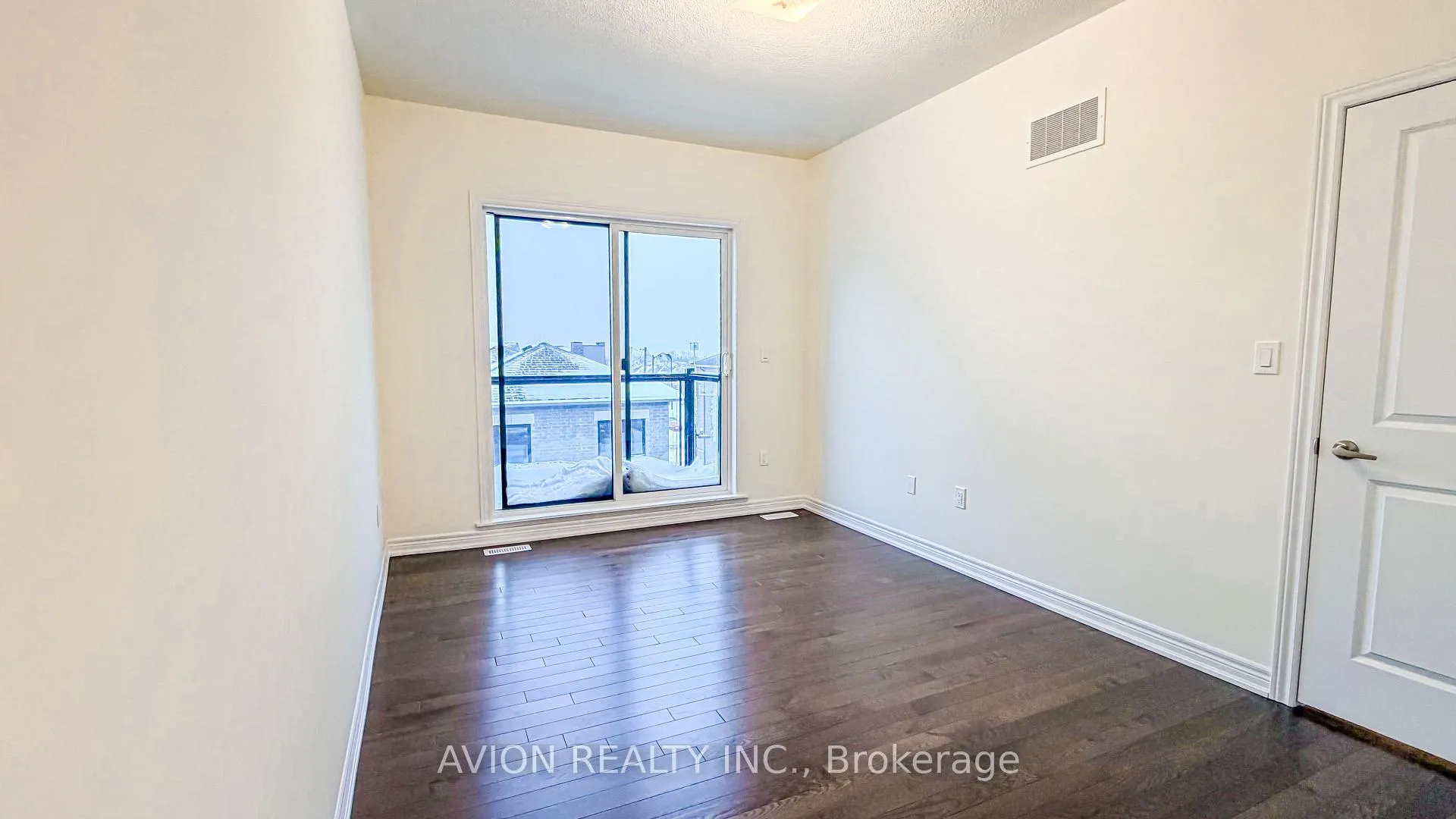 Photo 22 of 131 Vine Cliff Boulevard, Markham, Victoria Manor-Jennings Gate — HOMEH