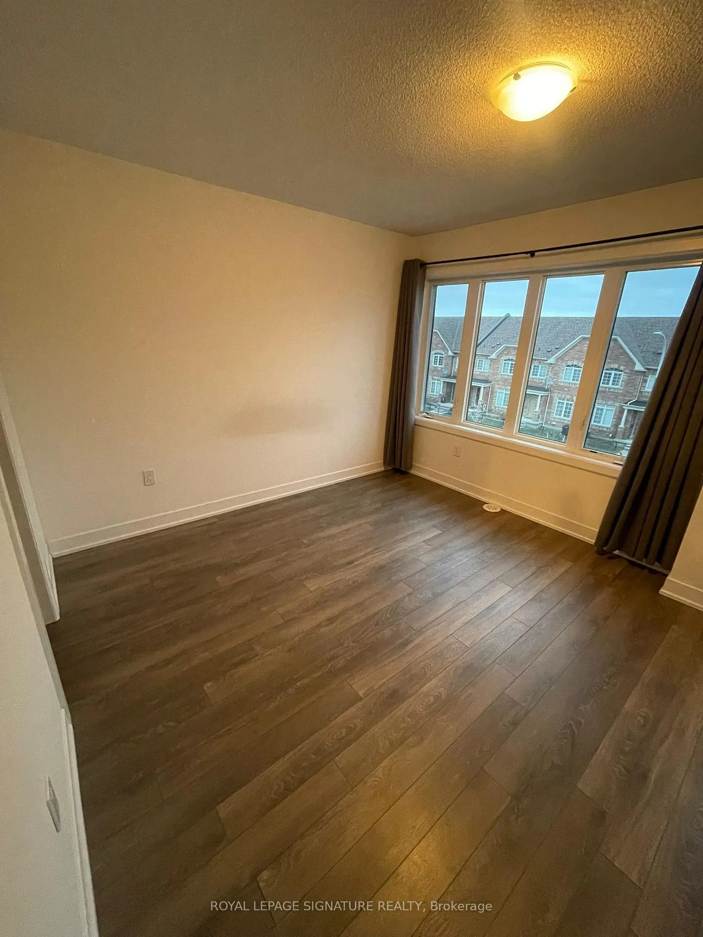 Photo 15 of 19 Donald Fleming Way, Whitby, Pringle Creek — HOMEH