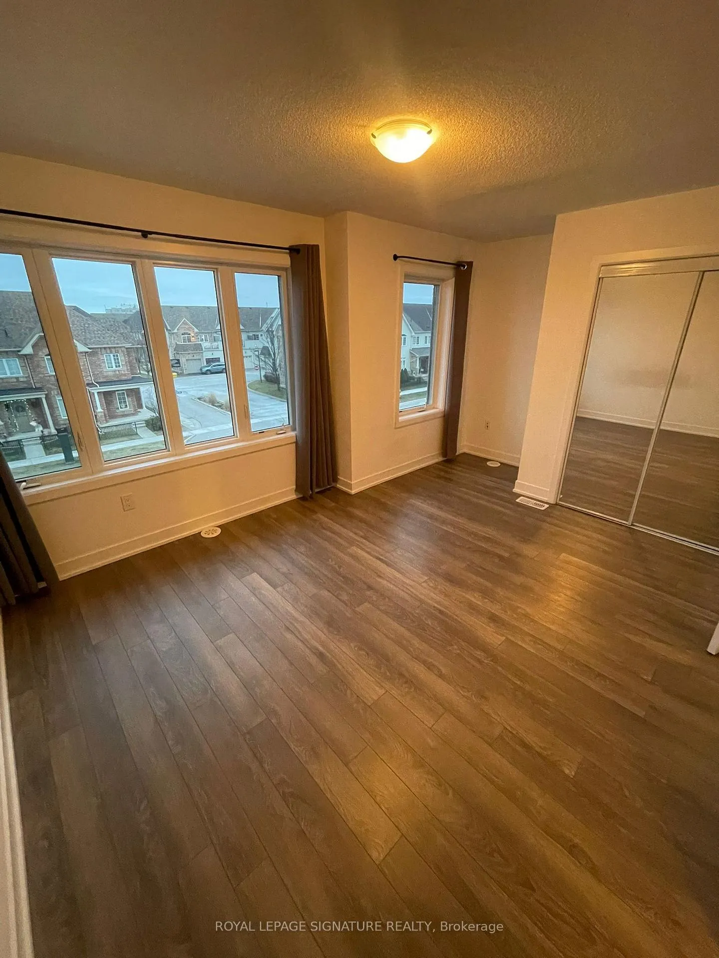 Photo 17 of 19 Donald Fleming Way, Whitby, Pringle Creek — HOMEH