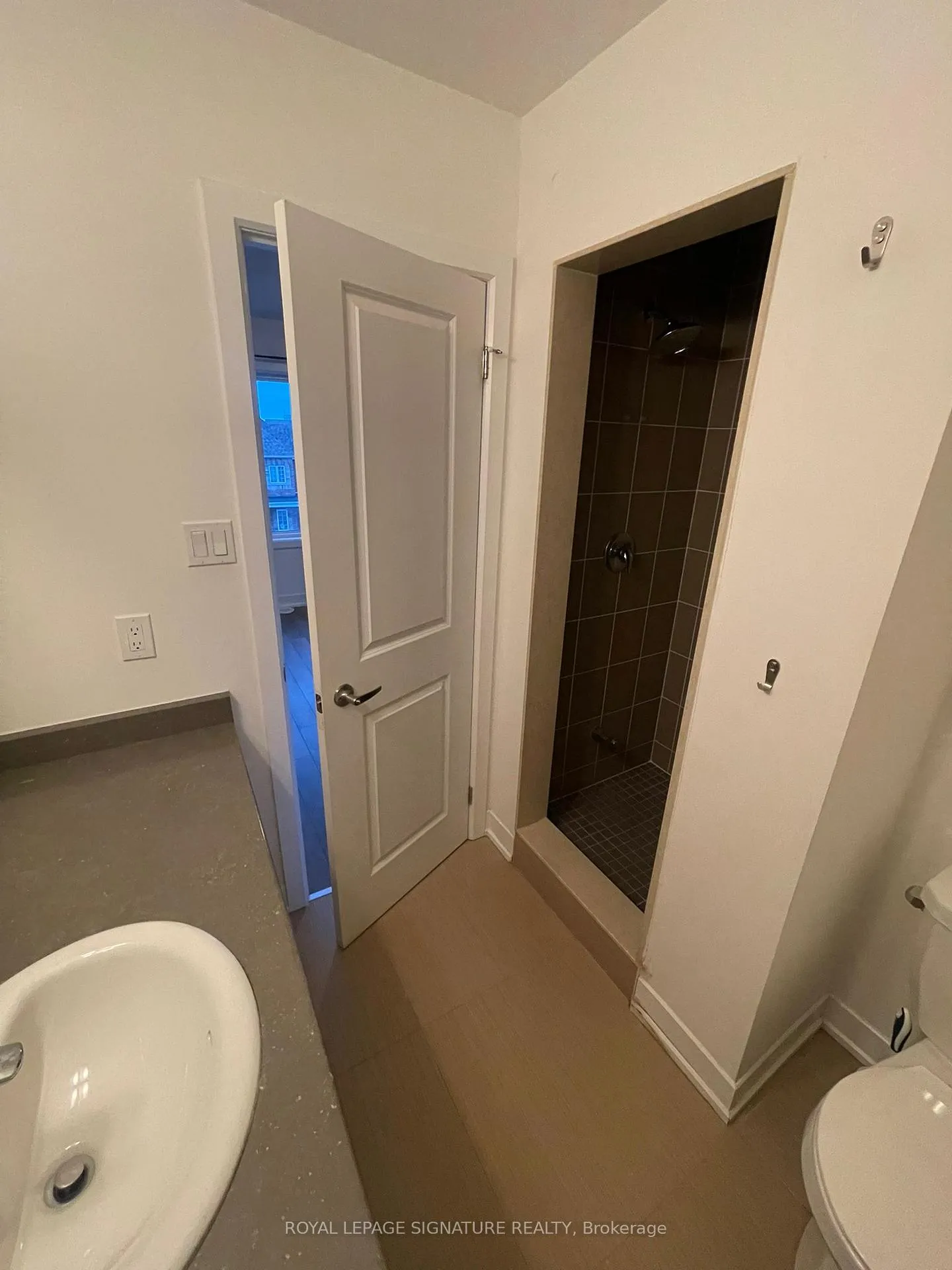 Photo 20 of 19 Donald Fleming Way, Whitby, Pringle Creek — HOMEH
