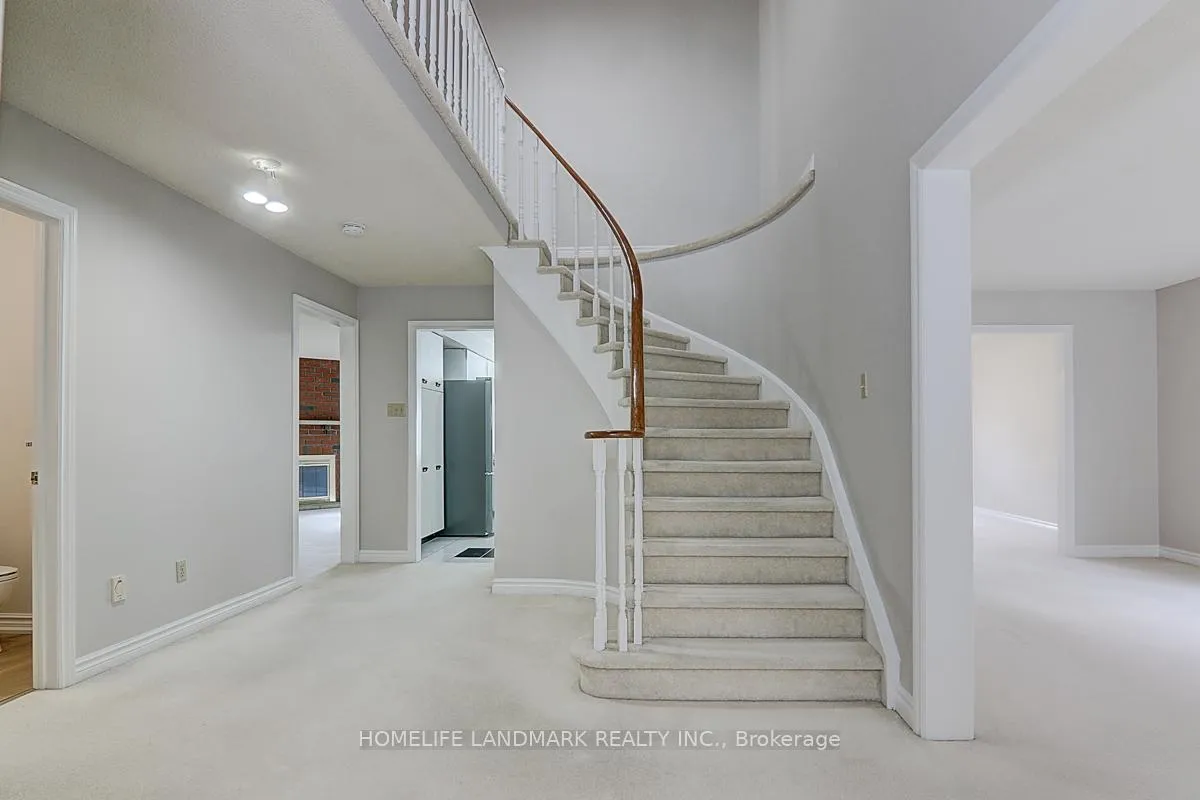 Photo 4 of 15 Delancey Crescent, Markham, Markville — HOMEH