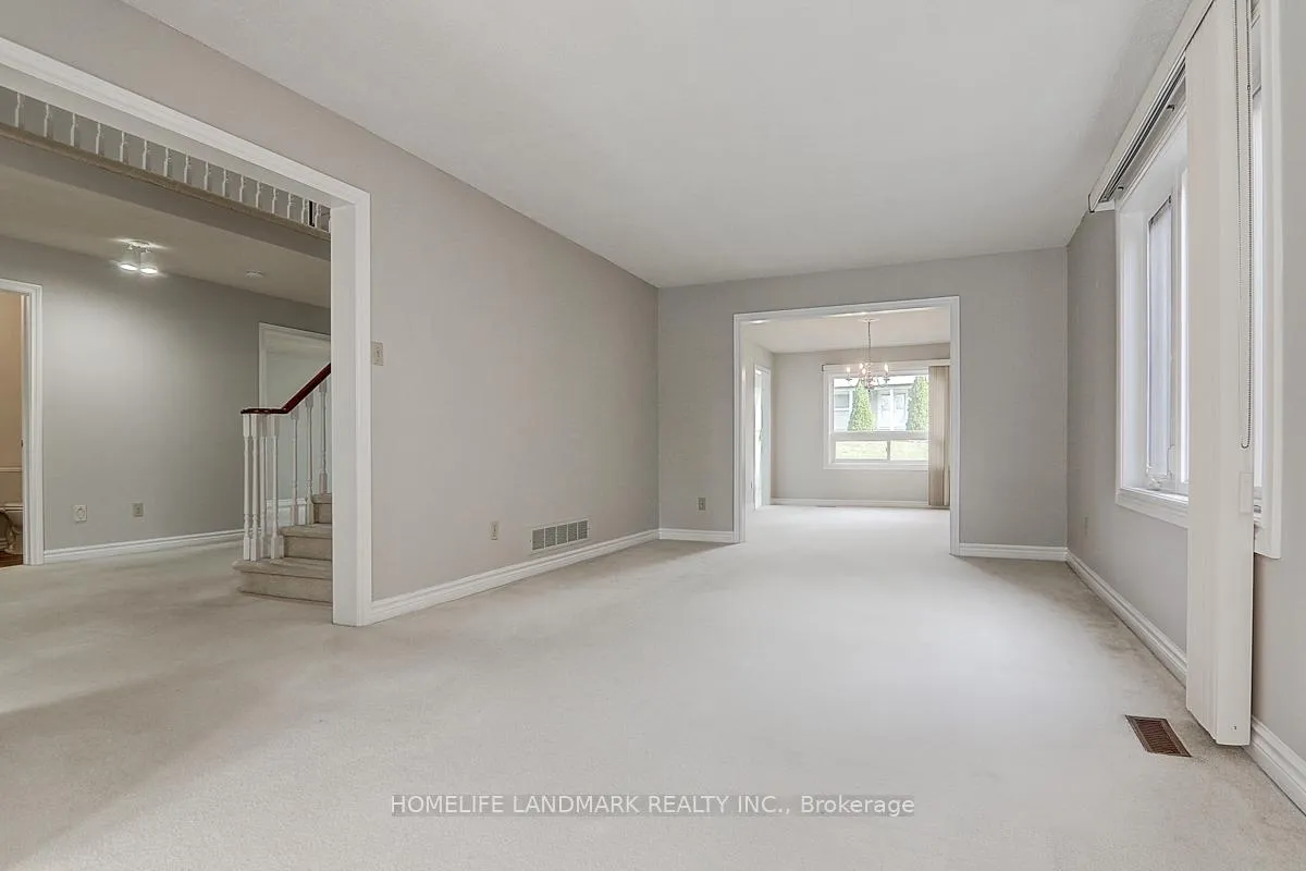 Photo 7 of 15 Delancey Crescent, Markham, Markville — HOMEH