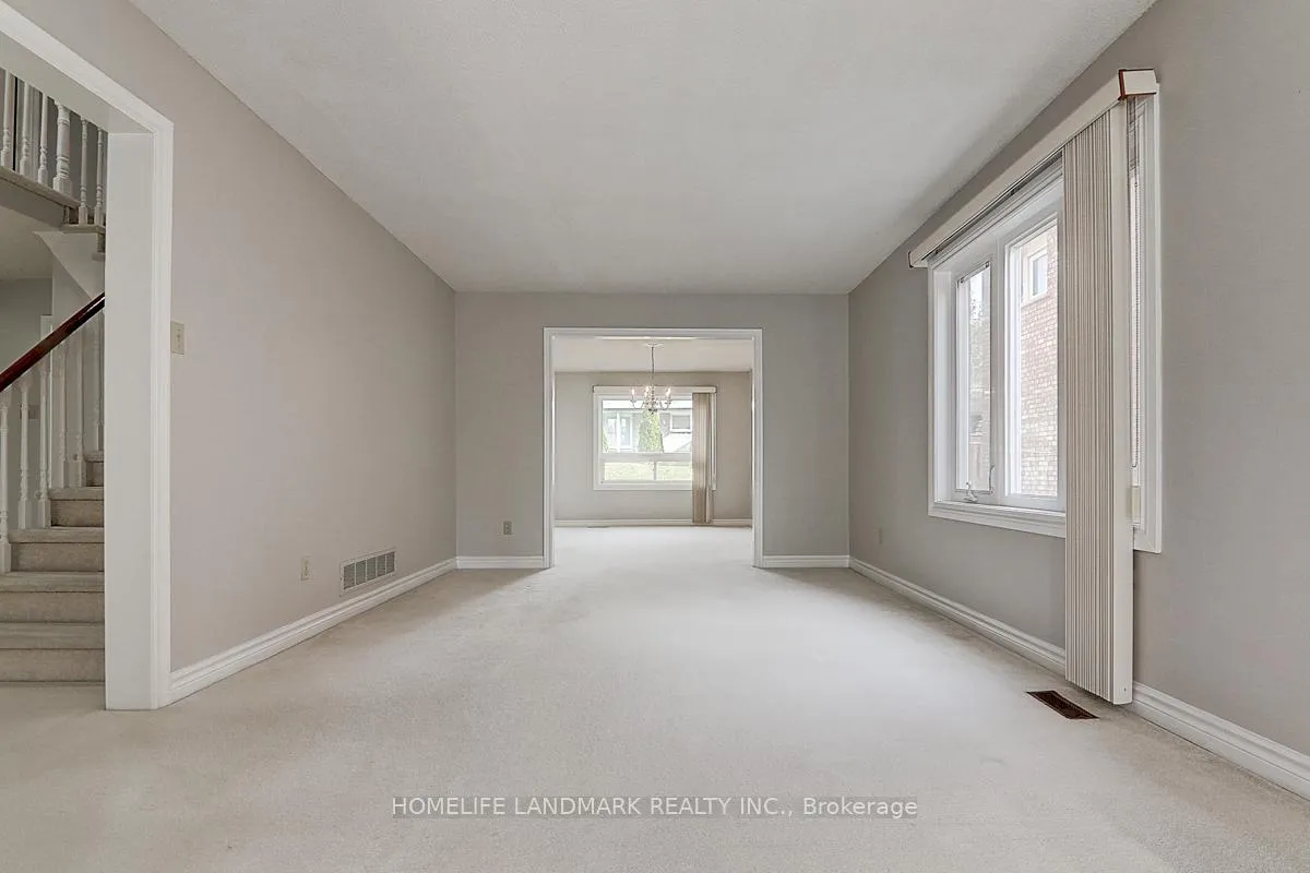 Photo 8 of 15 Delancey Crescent, Markham, Markville — HOMEH