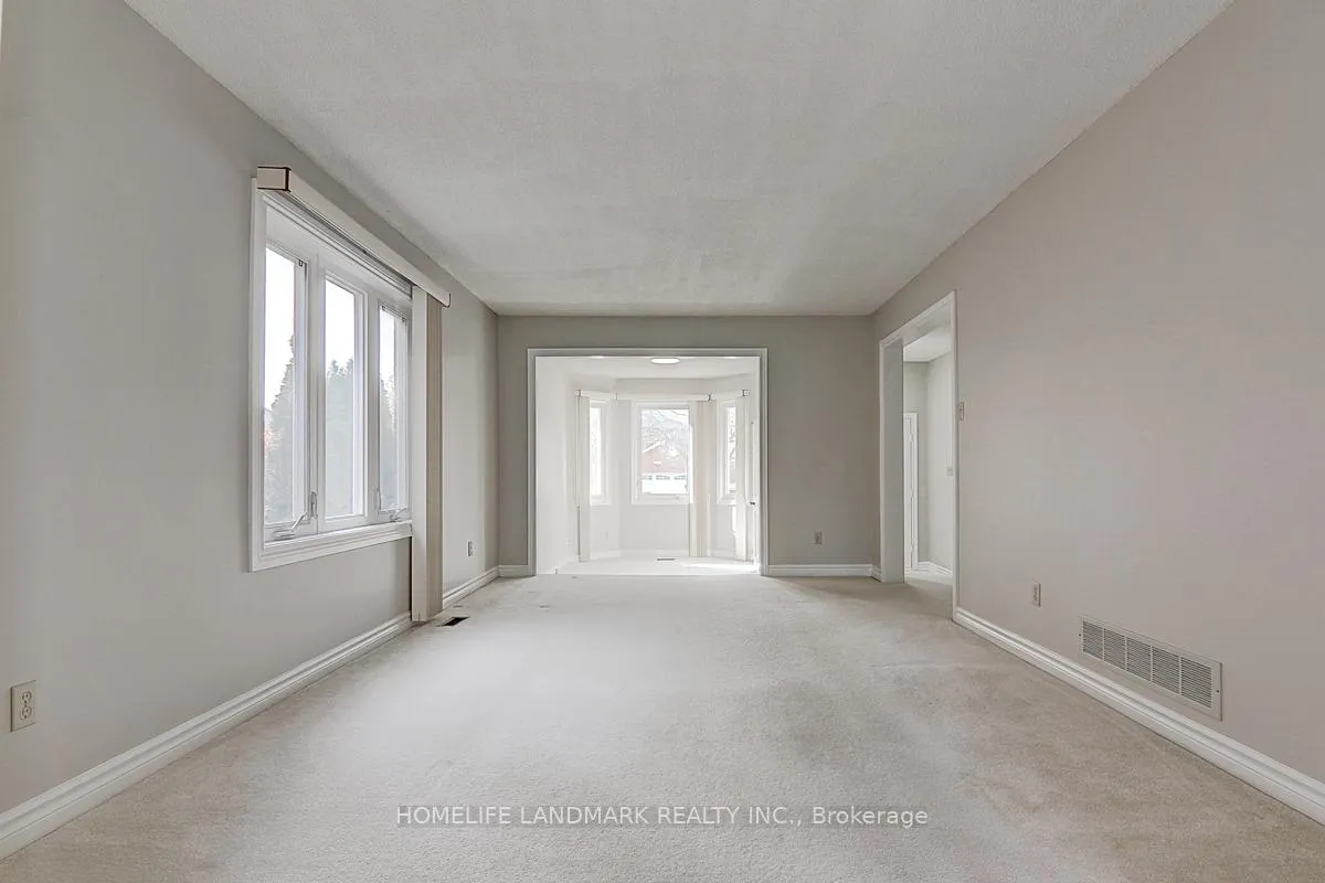 Photo 10 of 15 Delancey Crescent, Markham, Markville — HOMEH