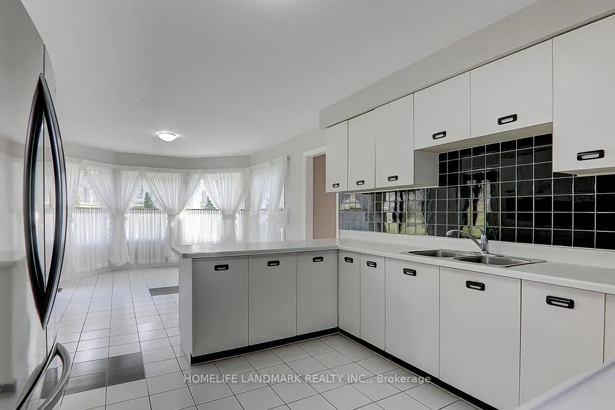 Photo 21 of 15 Delancey Crescent, Markham, Markville — HOMEH