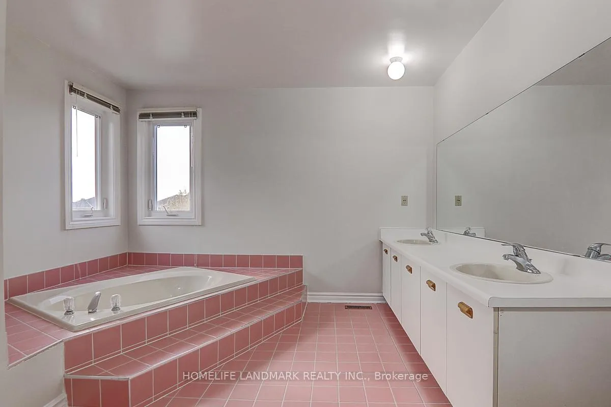 Photo 32 of 15 Delancey Crescent, Markham, Markville — HOMEH