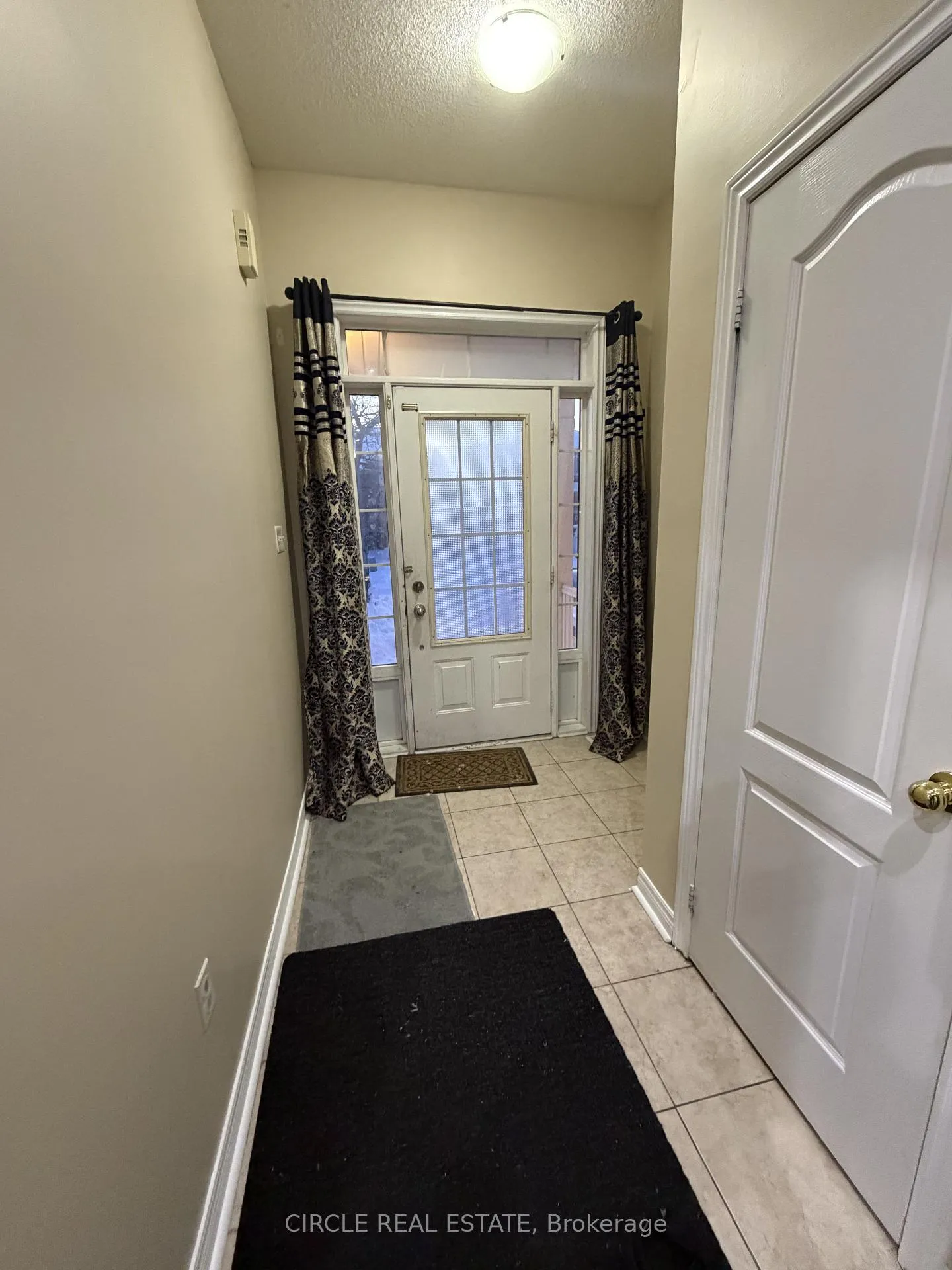 Photo 2 of 15 Tailfin Road, Brampton, Madoc — HOMEH