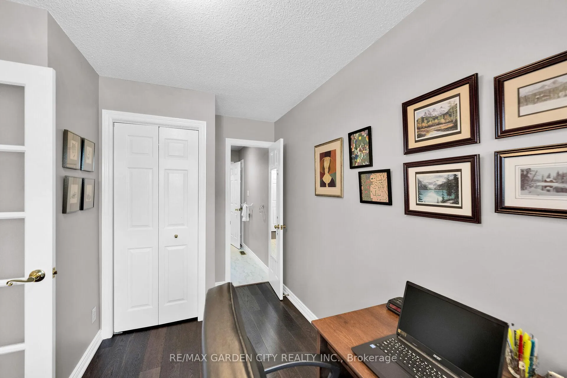 Photo 18 of 10 Wentworth Drive, Grimsby, Grimsby East — HOMEH