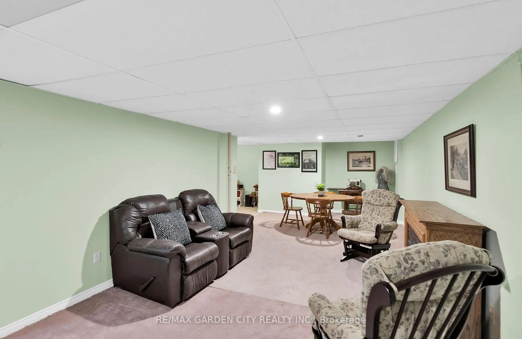 Photo 22 of 10 Wentworth Drive, Grimsby, Grimsby East — HOMEH