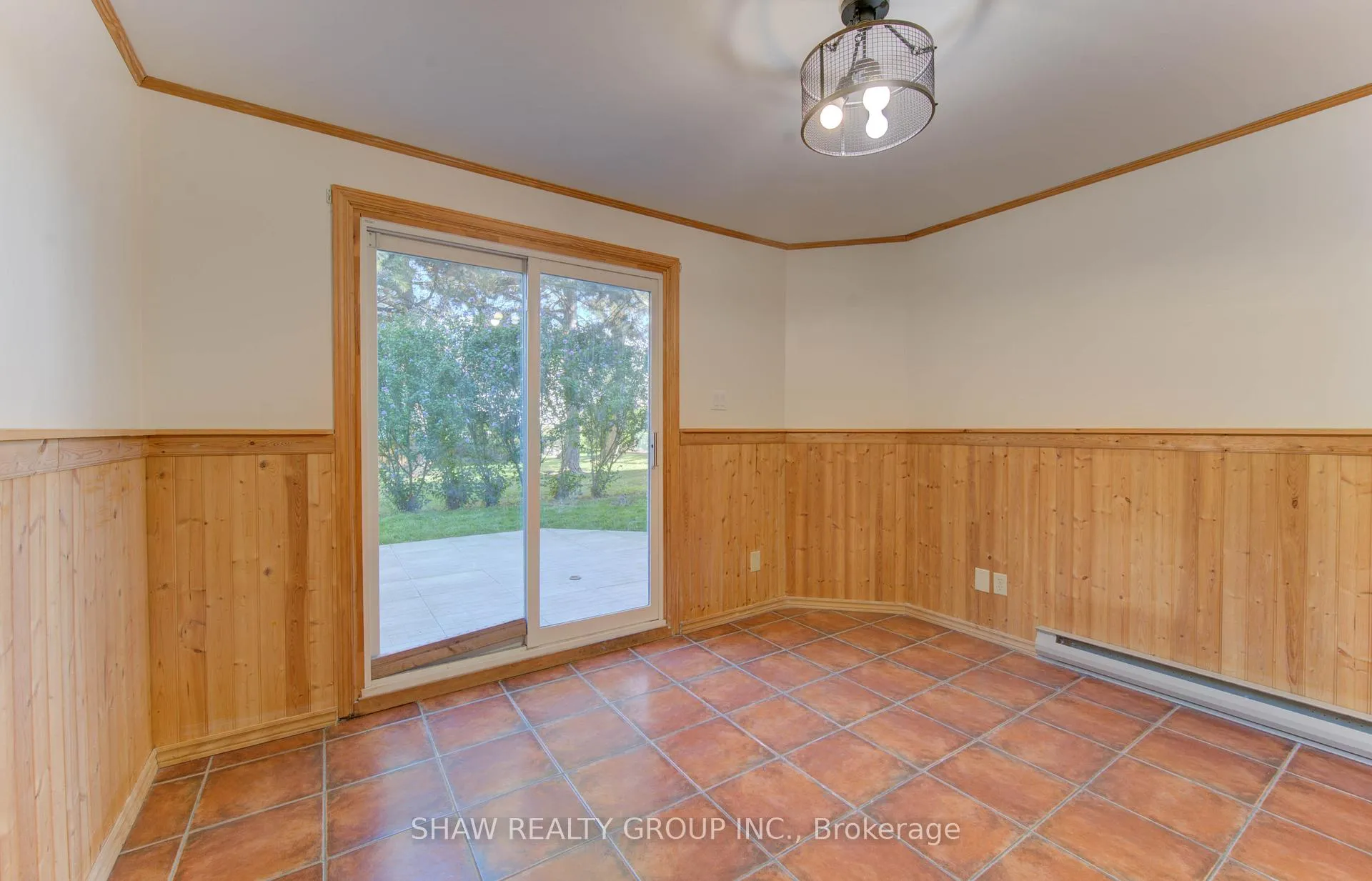 Photo 11 of 60 Elmsdale Drive, Kitchener, Laurentian Hills — HOMEH
