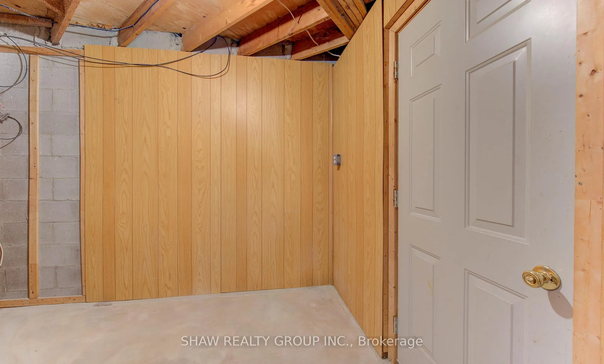 Photo 12 of 60 Elmsdale Drive, Kitchener, Laurentian Hills — HOMEH