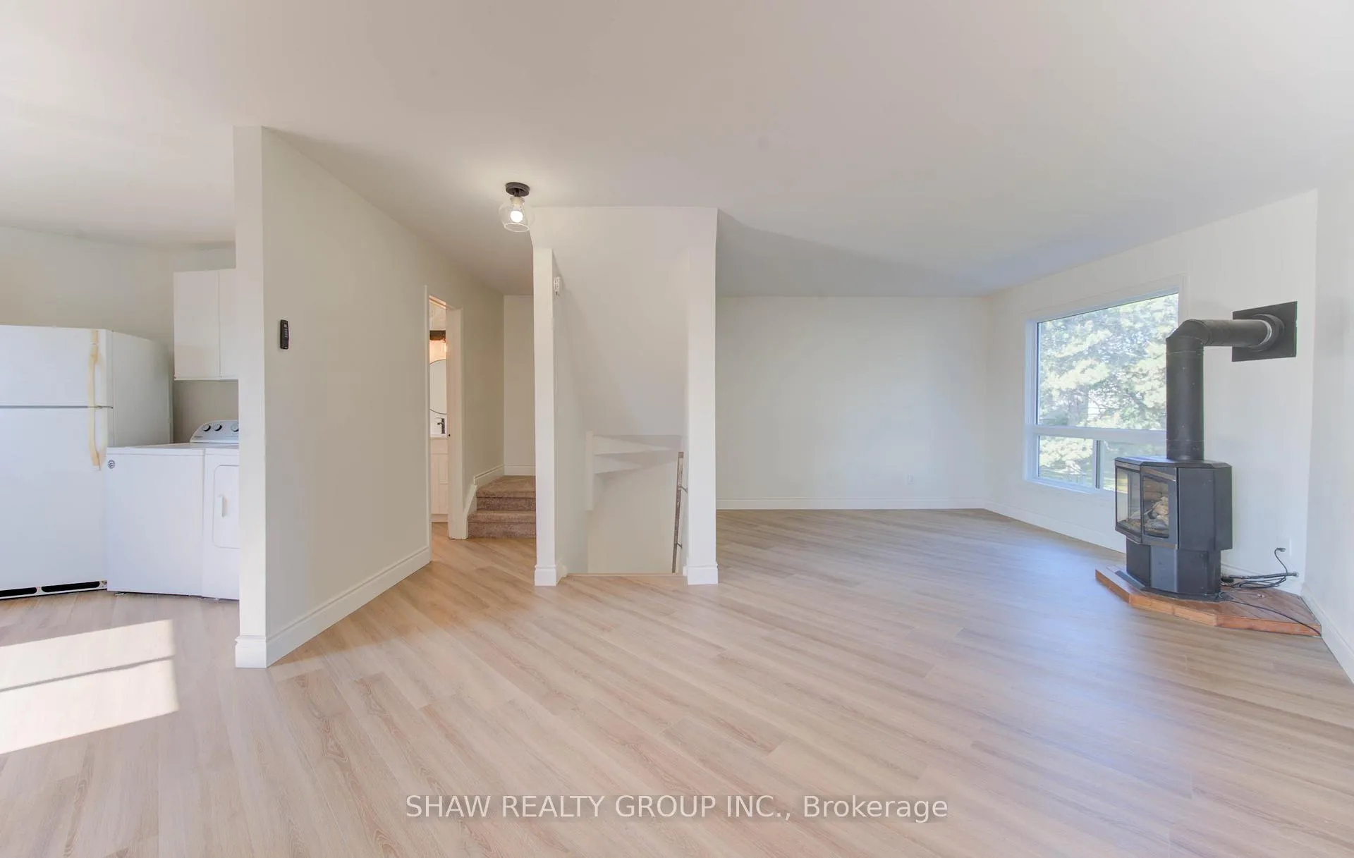 Photo 20 of 60 Elmsdale Drive, Kitchener, Laurentian Hills — HOMEH