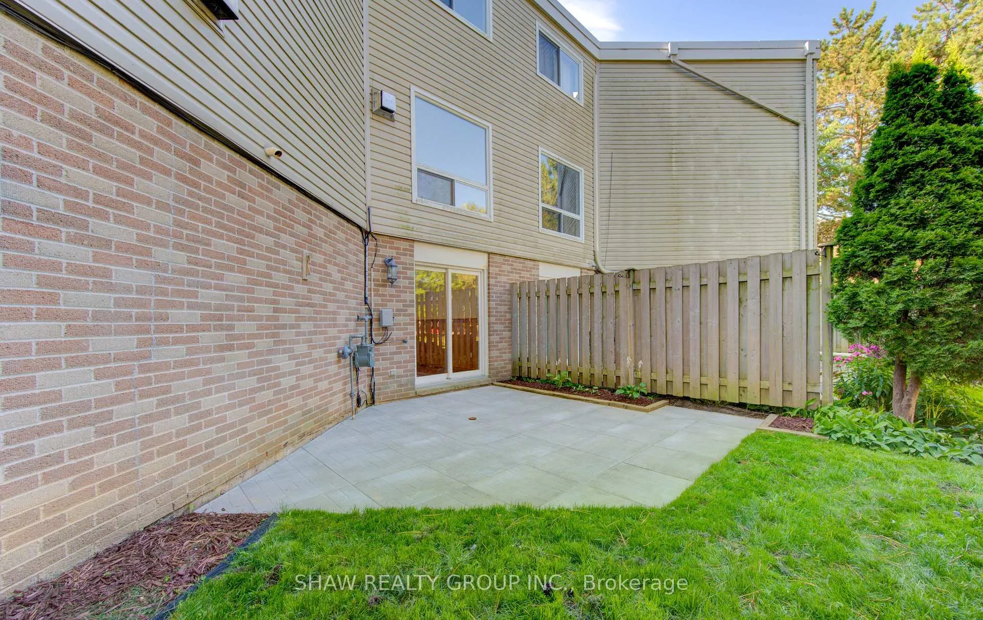 Photo 44 of 60 Elmsdale Drive, Kitchener, Laurentian Hills — HOMEH
