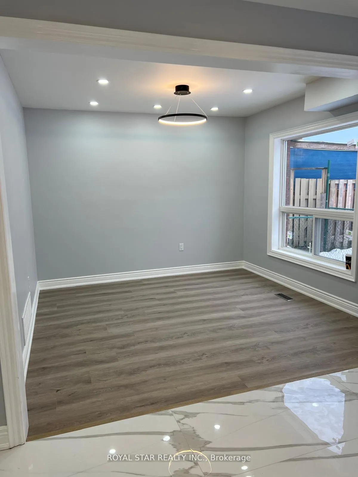 Photo 9 of 105 Lougheed Road E, Barrie, Holly — HOMEH