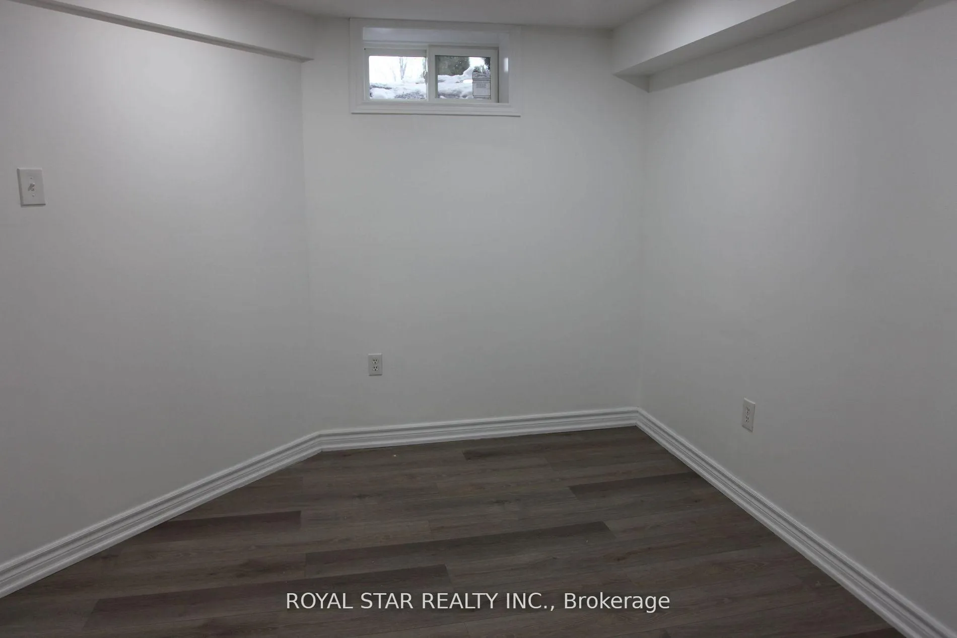 Photo 34 of 105 Lougheed Road E, Barrie, Holly — HOMEH